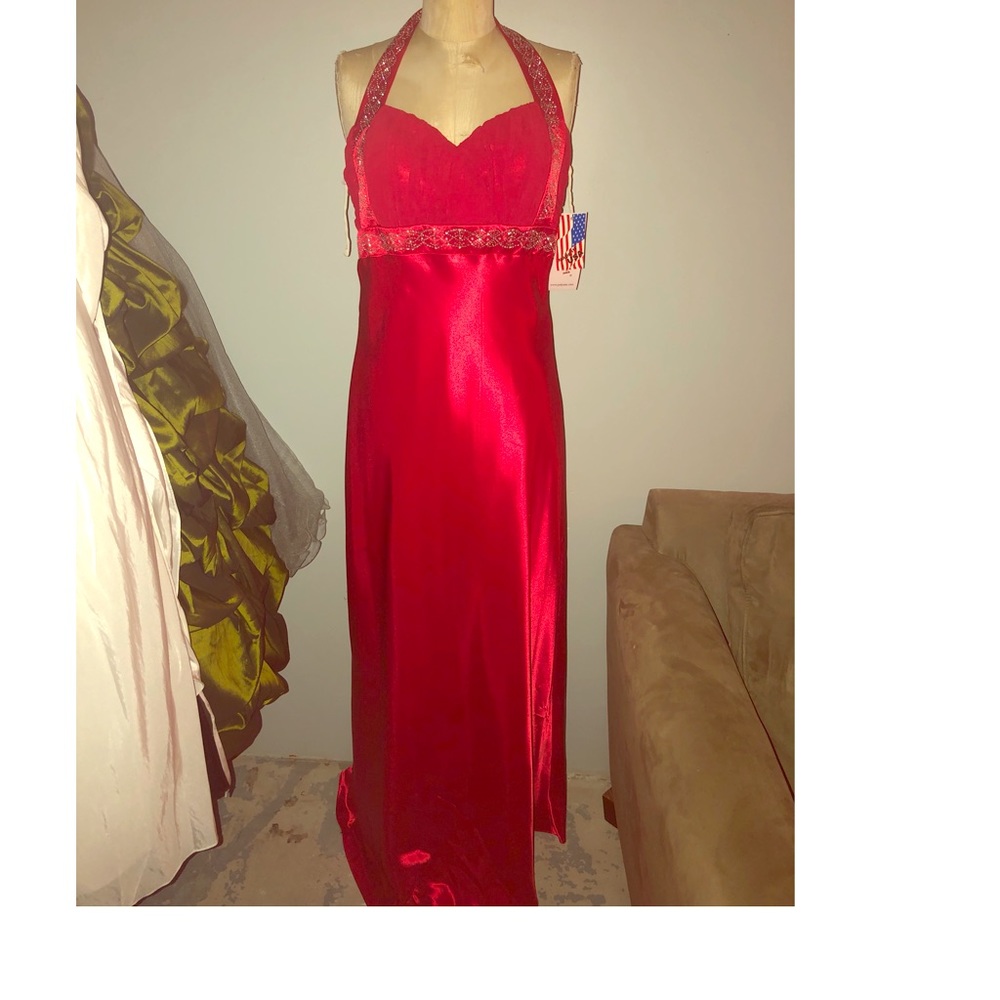 Red satin gown halter NWT Large